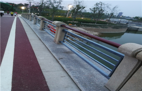 专卖：316不锈钢复合管道路护栏专用管使用方法