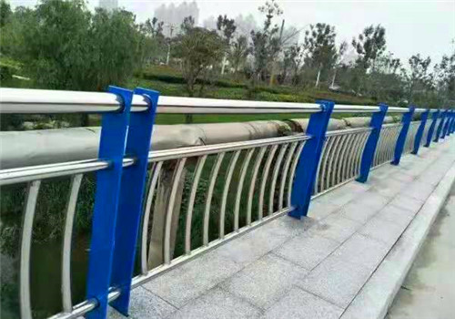 80*3不锈钢复合管专注生产价格同城公司