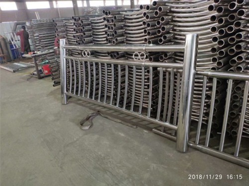 201不锈钢复合管护栏抗老化24小时下单发货