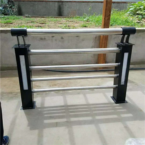 泰安河道桥梁防撞护栏常年